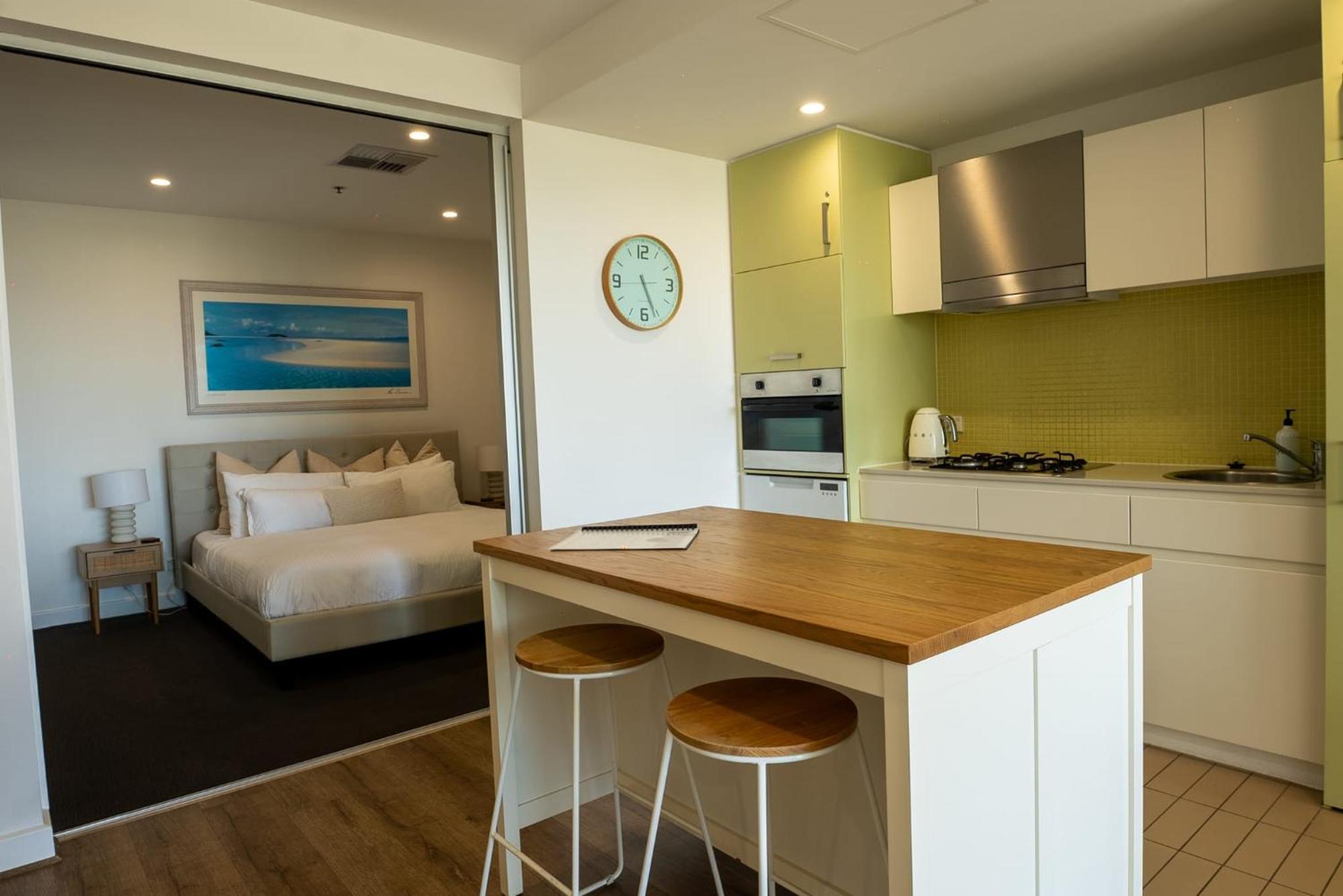 Glenelg Oasis, Pool, Gym, Spa & Sauna, Free Parking, City Views מראה חיצוני תמונה